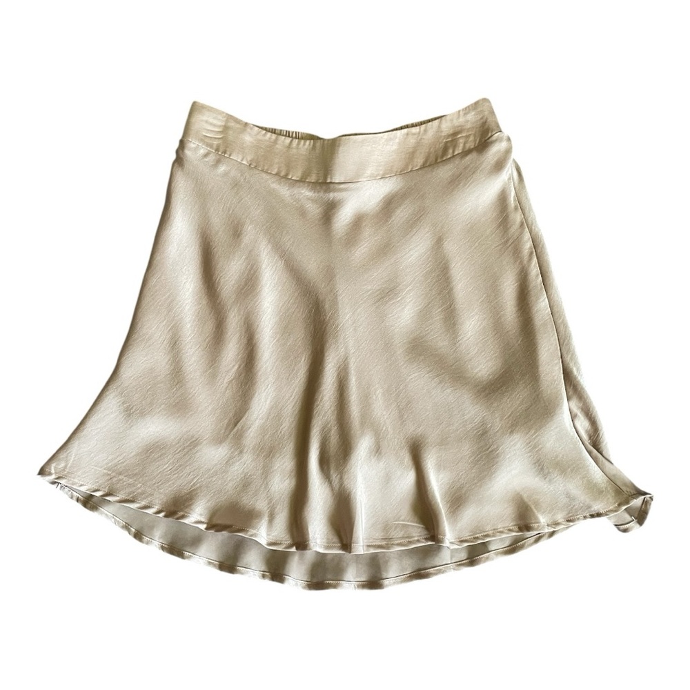 #102, Wishlist apparel satin Elegant Cream Skirt, with built in short, NWT